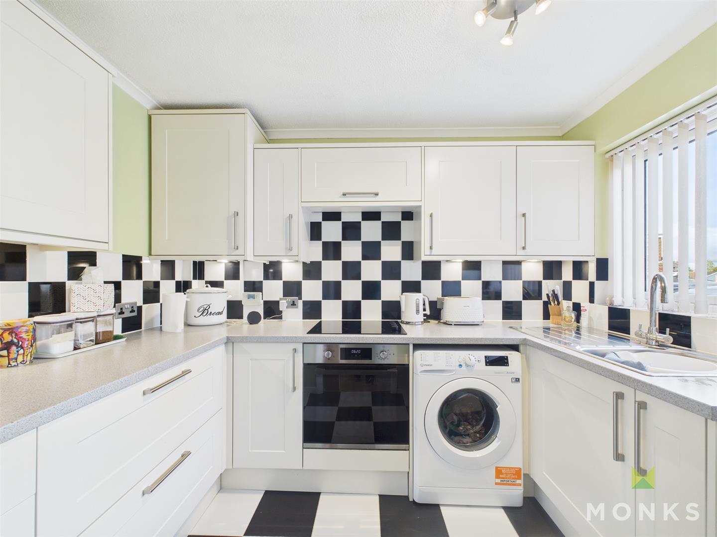 61 Brookfield, Shrewsbury, SY3 0LR For Sale